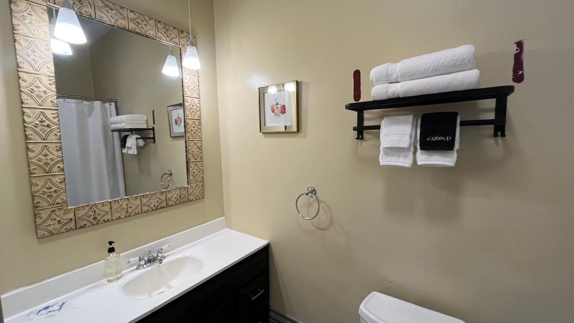 Clary Room